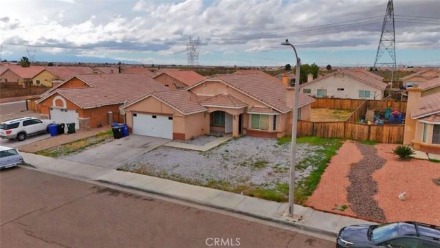 15460 Guava, Victorville, CA 92394