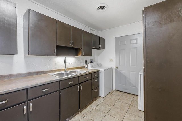 140 Wisconsin Street, Beaver Dam, WI 53916