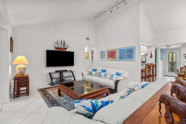 1702 GLENHOUSE DRIVE 410, Sarasota, FL 34231