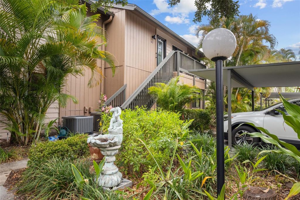 1702 GLENHOUSE DRIVE 410, Sarasota, FL 34231