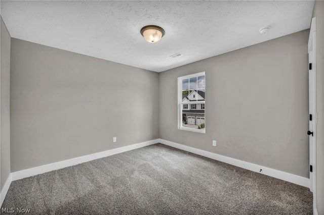 2081 Glenmont Drive, Brunswick, OH 44212