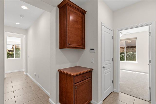 375 Applegate Dr, Oakdale, CA 95361