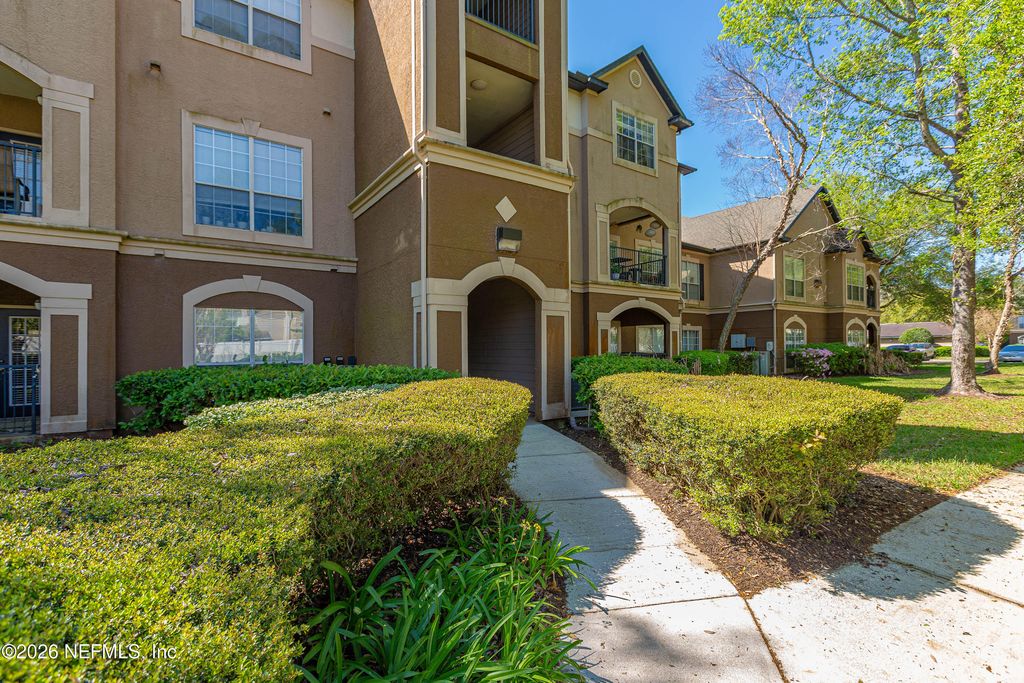 10961 BURNT MILL Road 734, Jacksonville, FL 32256