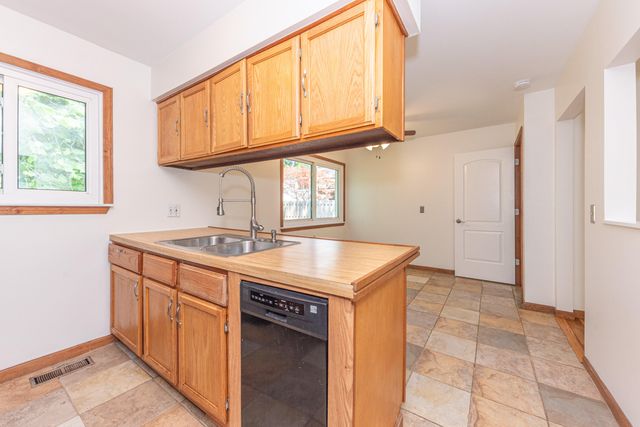 603 Manor Drive, Ann Arbor, MI 48105