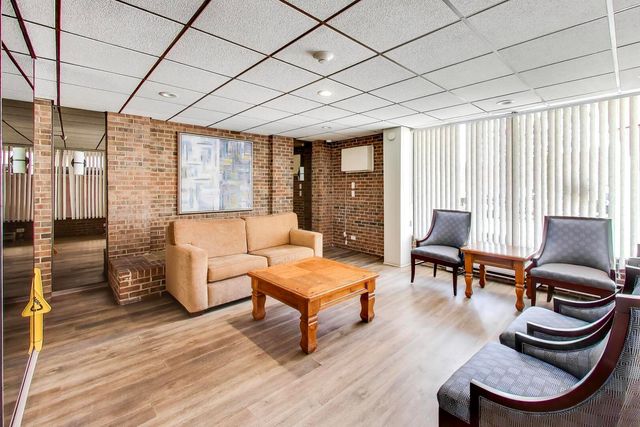 2325 N Neva Avenue 302B, Chicago, IL 60707