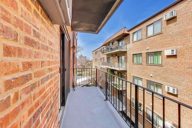 2325 N Neva Avenue 302B, Chicago, IL 60707