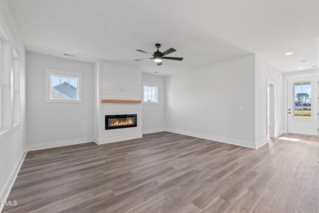 9462 Turkey Way, Middlesex, NC 27557