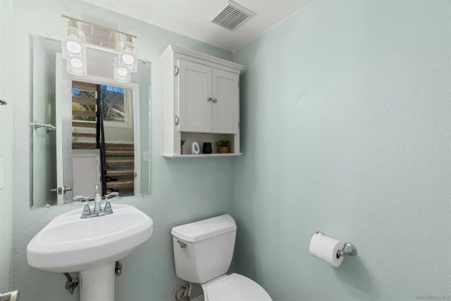 10331 Santana Ranch Drive, Santee, CA 92071
