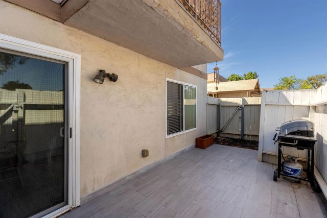 10331 Santana Ranch Drive, Santee, CA 92071