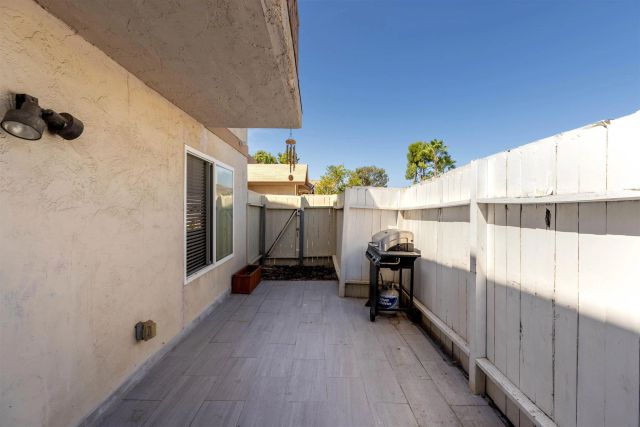 10331 Santana Ranch Drive, Santee, CA 92071
