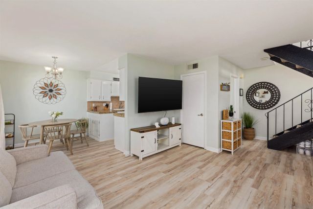 10331 Santana Ranch Drive, Santee, CA 92071