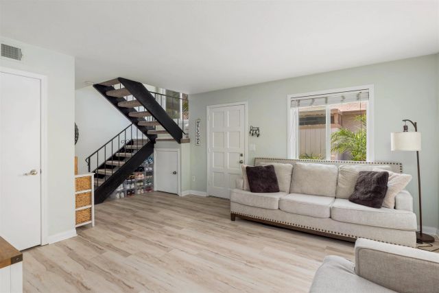 10331 Santana Ranch Drive, Santee, CA 92071