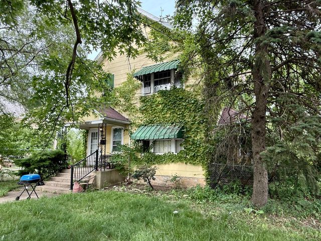 376 N Hickory Street, Joliet, IL 60435