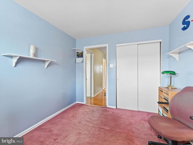3327 KAYFORD CIR, Philadelphia, PA 19114