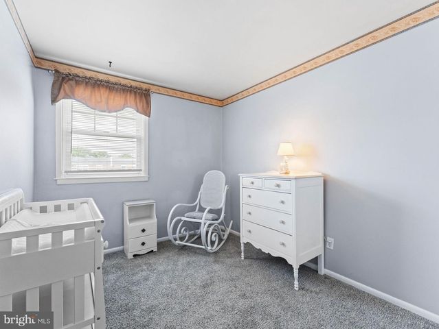 3327 KAYFORD CIR, Philadelphia, PA 19114