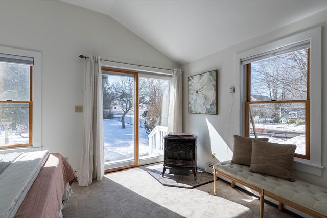 40 Clark St, Easthampton, MA 01027