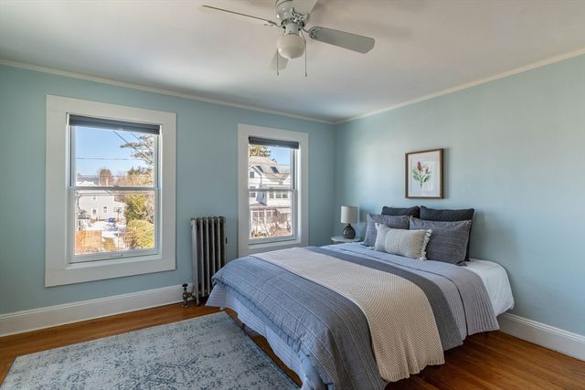 40 Clark St, Easthampton, MA 01027