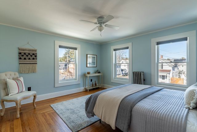 40 Clark St, Easthampton, MA 01027