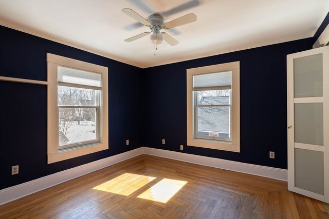 40 Clark St, Easthampton, MA 01027