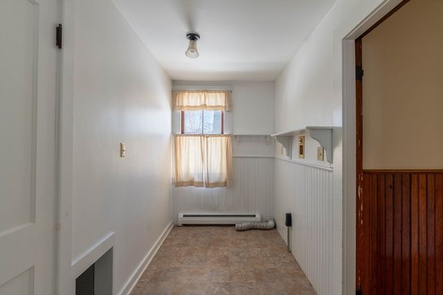 40 Clark St, Easthampton, MA 01027