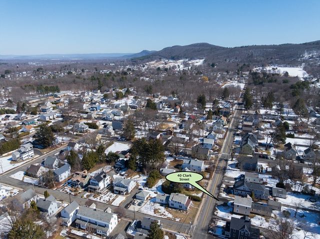 40 Clark St, Easthampton, MA 01027