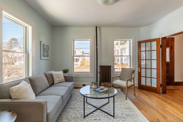 40 Clark St, Easthampton, MA 01027