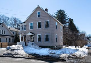 40 Clark St, Easthampton, MA 01027