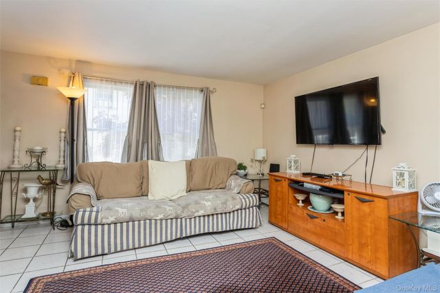 148 Lincoln Avenue, New Rochelle, NY 10801