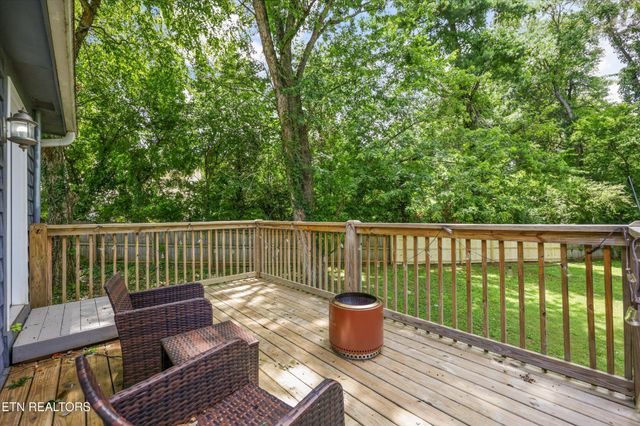 1717 Penwood Drive, Knoxville, TN 37922