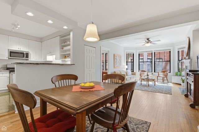 7639 N Eastlake Terrace 2B, Chicago, IL 60626