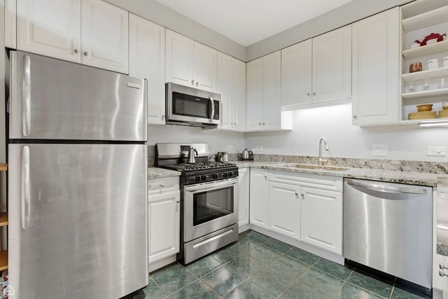 7639 N Eastlake Terrace 2B, Chicago, IL 60626