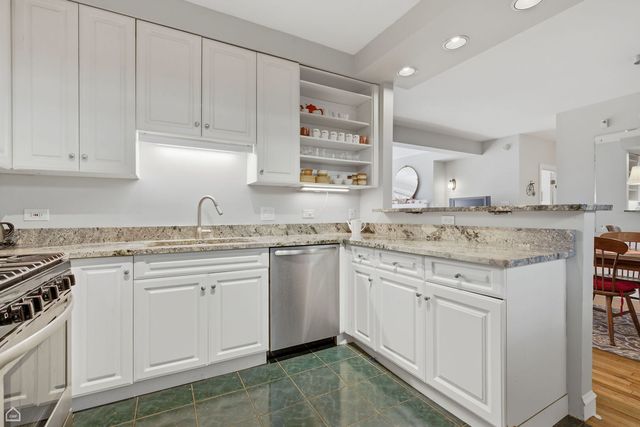 7639 N Eastlake Terrace 2B, Chicago, IL 60626