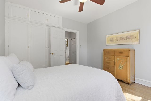 7639 N Eastlake Terrace 2B, Chicago, IL 60626