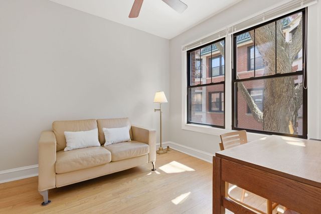 7639 N Eastlake Terrace 2B, Chicago, IL 60626