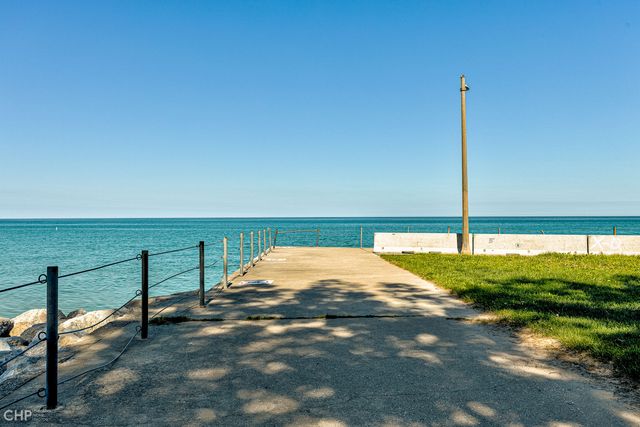 7639 N Eastlake Terrace 2B, Chicago, IL 60626