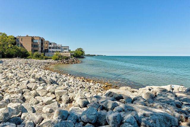 7639 N Eastlake Terrace 2B, Chicago, IL 60626