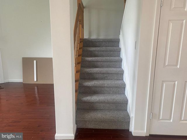 113 N PARK RD, Newtown, PA 18940