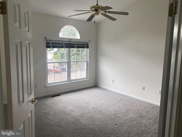 113 N PARK RD, Newtown, PA 18940