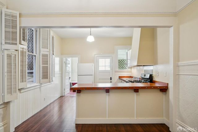 250 Coleridge Street B, San Francisco, CA 94110