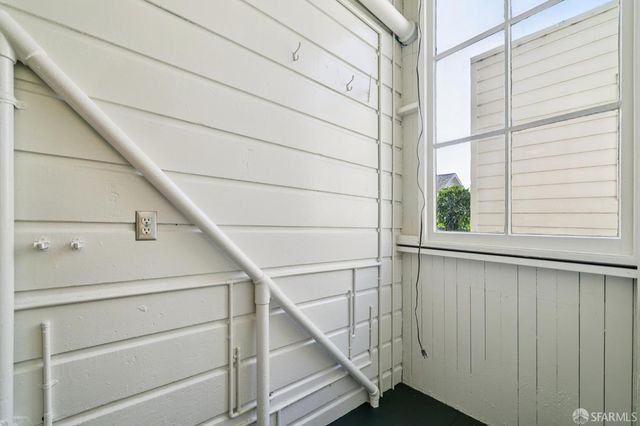 250 Coleridge Street B, San Francisco, CA 94110