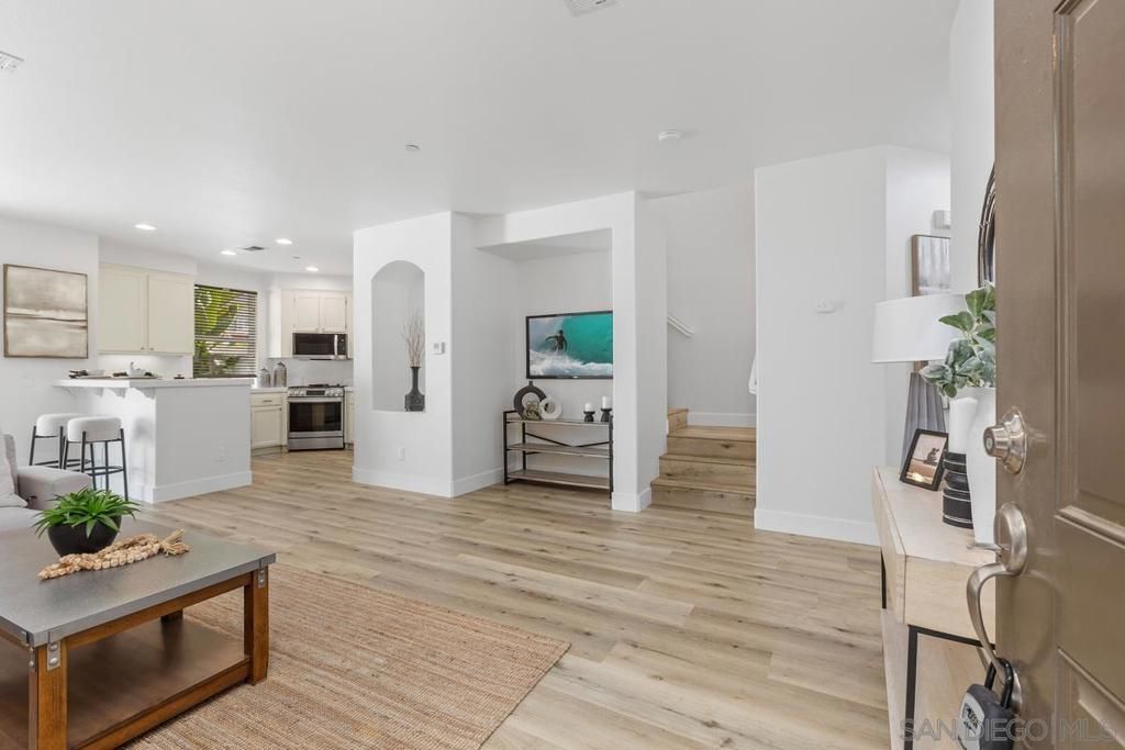 Image 4 of property listing at 191 Aurora Ave, San Marcos, CA 92078