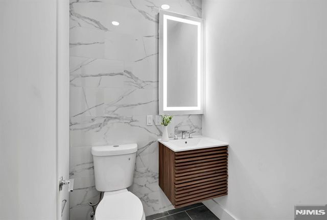 35 Jefferson Avenue 400, Westwood, NJ 07675