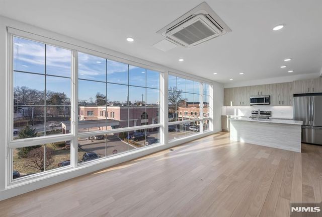 35 Jefferson Avenue 400, Westwood, NJ 07675