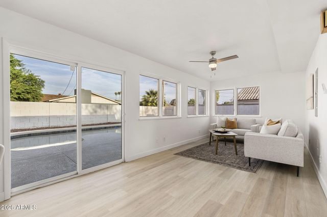 843 N JAY Street, Chandler, AZ 85225
