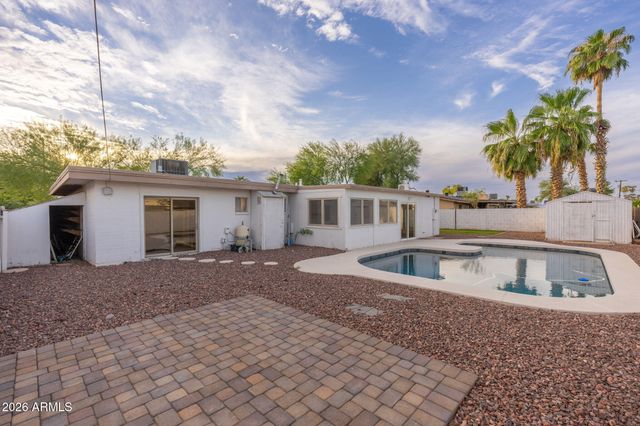 843 N JAY Street, Chandler, AZ 85225