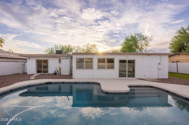 843 N JAY Street, Chandler, AZ 85225