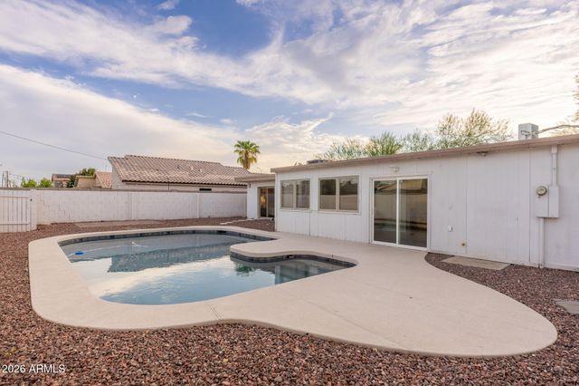 843 N JAY Street, Chandler, AZ 85225