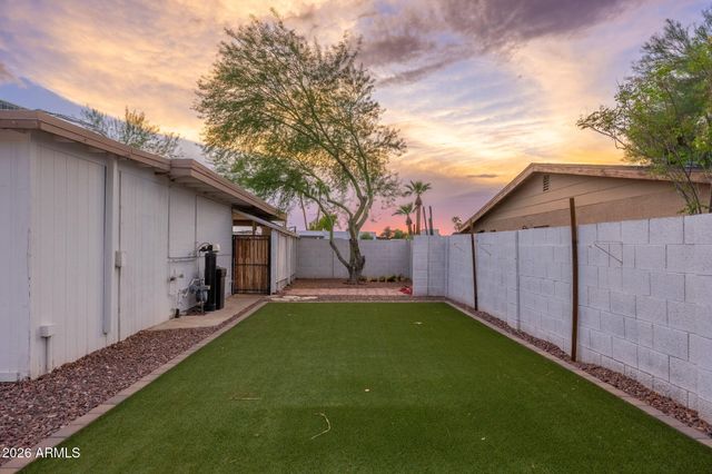 843 N JAY Street, Chandler, AZ 85225
