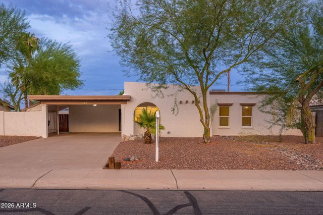 843 N JAY Street, Chandler, AZ 85225