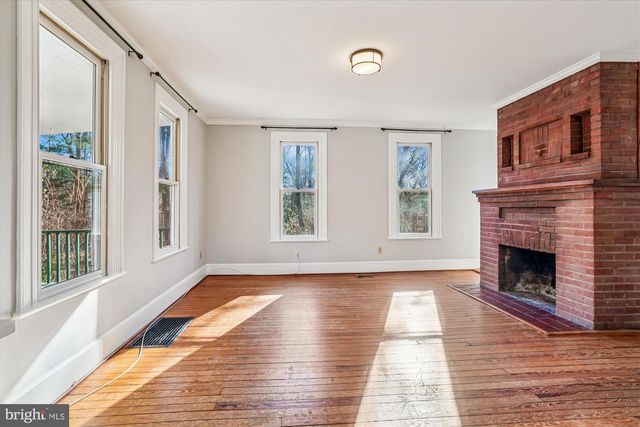 2799 BEECHBANK RD, Silver Spring, MD 20910